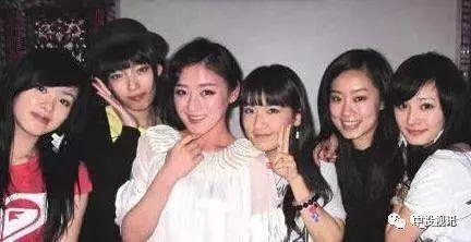 娱乐吃瓜闺蜜是谁,揭秘“娱乐吃瓜闺蜜”背后的神秘关系网